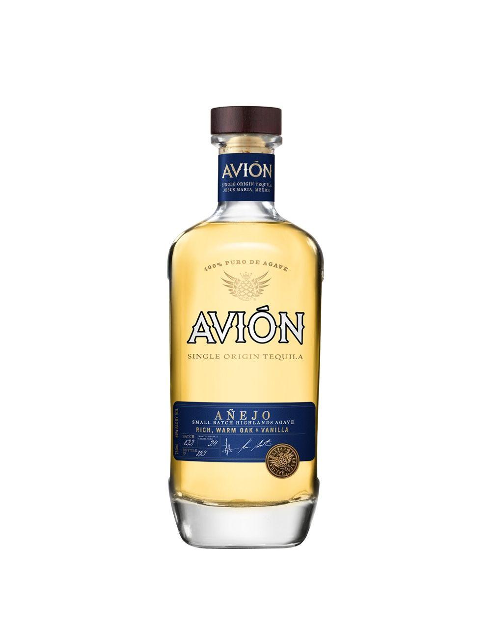 AVIÓN AÑEJO