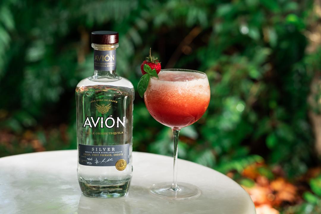 AVIÓN SILVER TEQUILA