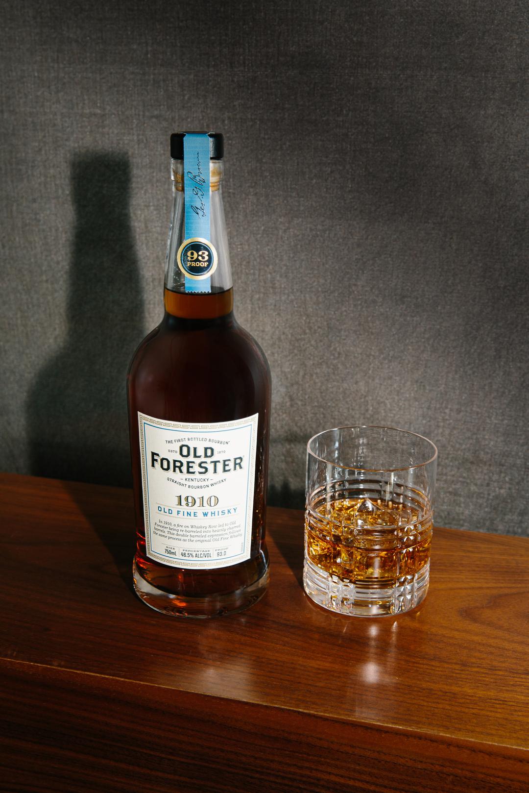 OLD FORESTER 1910 OLD FINE WHISKY KENTUCKY STRAIGHT BOURBON WHISKY