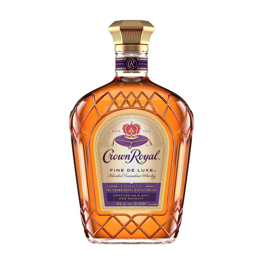 CROWN ROYAL® DELUXE BLENDED WHISKY