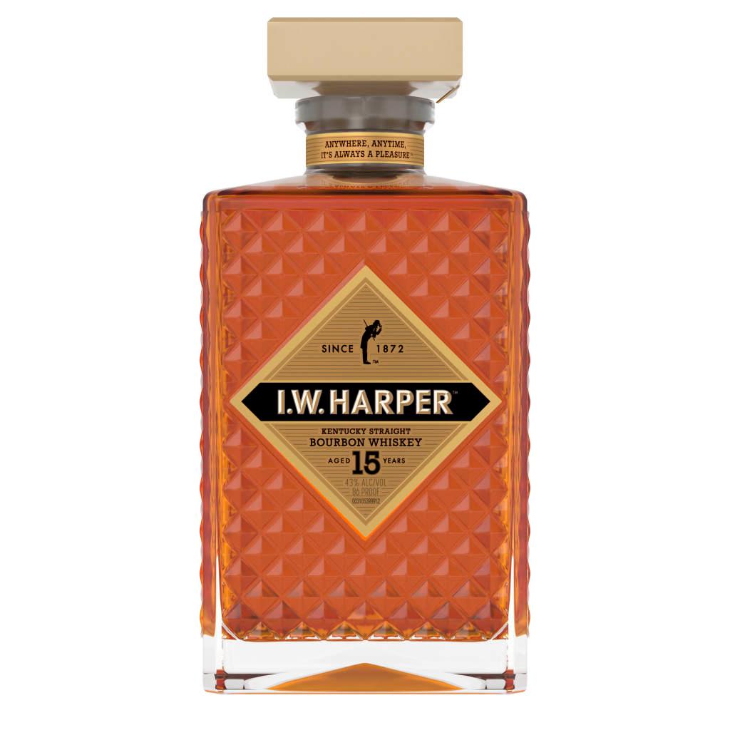 I.W. HARPER 15 YEAR OLD KENTUCKY STRAIGHT BOURBON WHISKEY