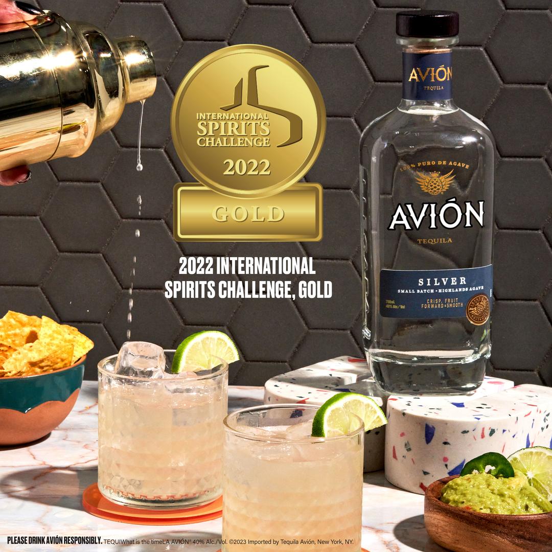 AVIÓN SILVER TEQUILA