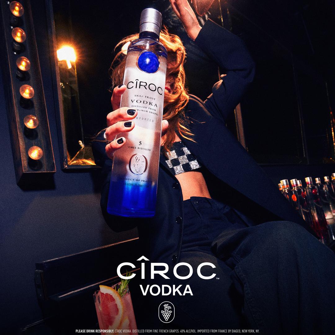 CÎROC ULTRA-PREMIUM VODKA WITH TWO CÎROC GLASSES