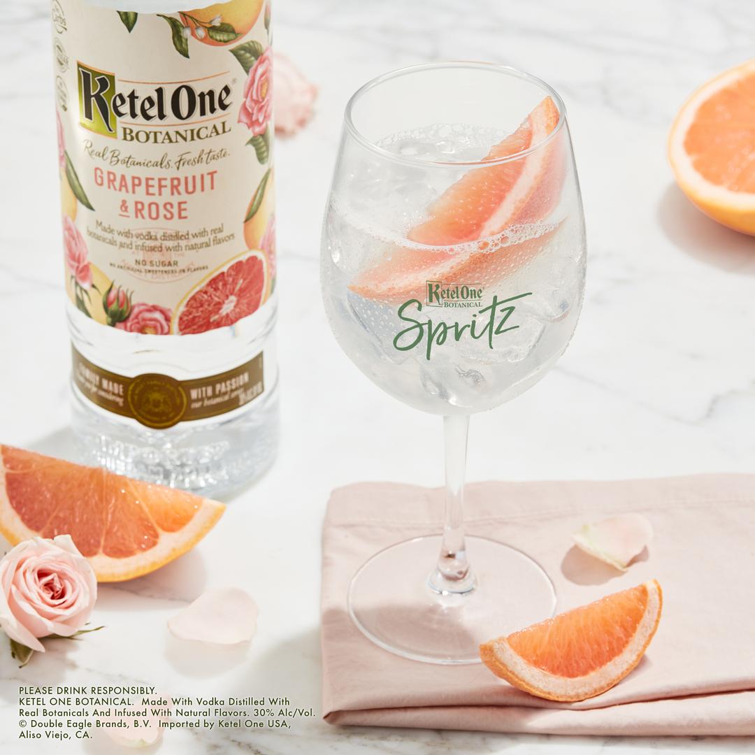 KETEL ONE® BOTANICAL GRAPEFRUIT & ROSE VODKA