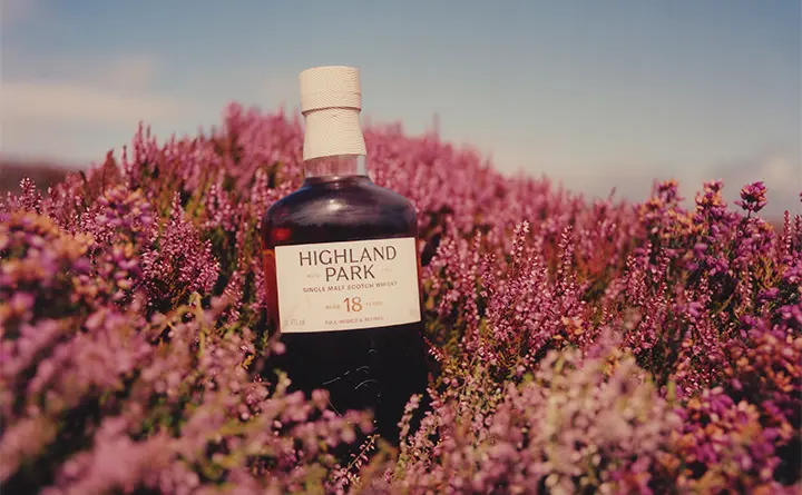 HIGHLAND PARK 18 YEAR OLD SCOTCH WHISKEY