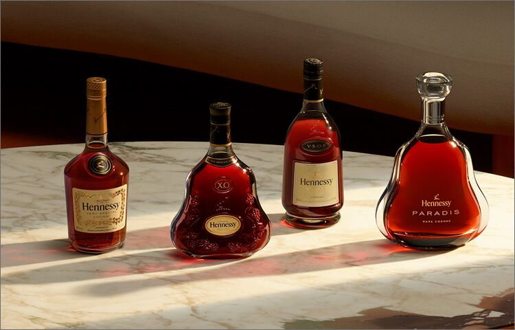 Buy Hennessy Of. James Hennessy Travel Retail (lot: 148)