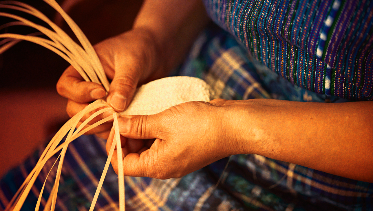 <h3><strong>Zacapa's Community of Weavers</strong></h3>